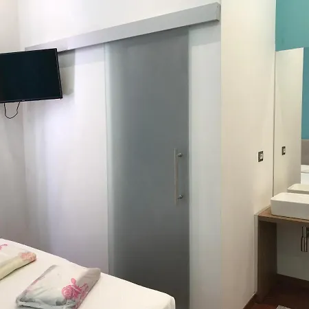 La Siesta - Garibaldi Pensionat